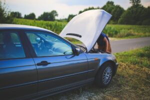 Motoröl riecht nach Benzin