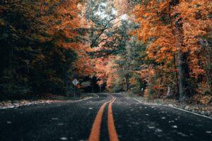 Auto schaukelt bei Bodenwellen