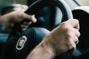 Wenn der Halter verstorben ist - Fahrzeugpapiere und Erbfall klären