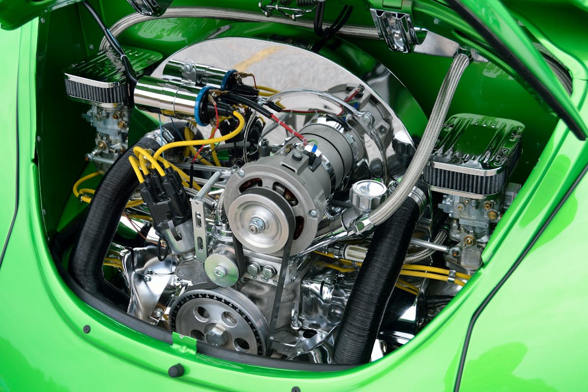 Anlasser dreht durch, Motor startet aber nicht – woran liegt es?