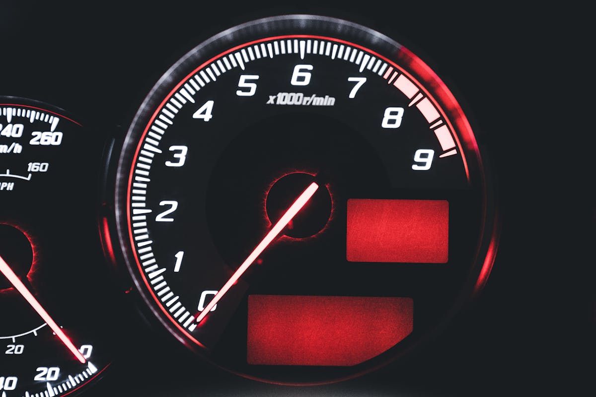 Radio hat Ton, aber das Display bleibt dunkel – was jetzt hilft