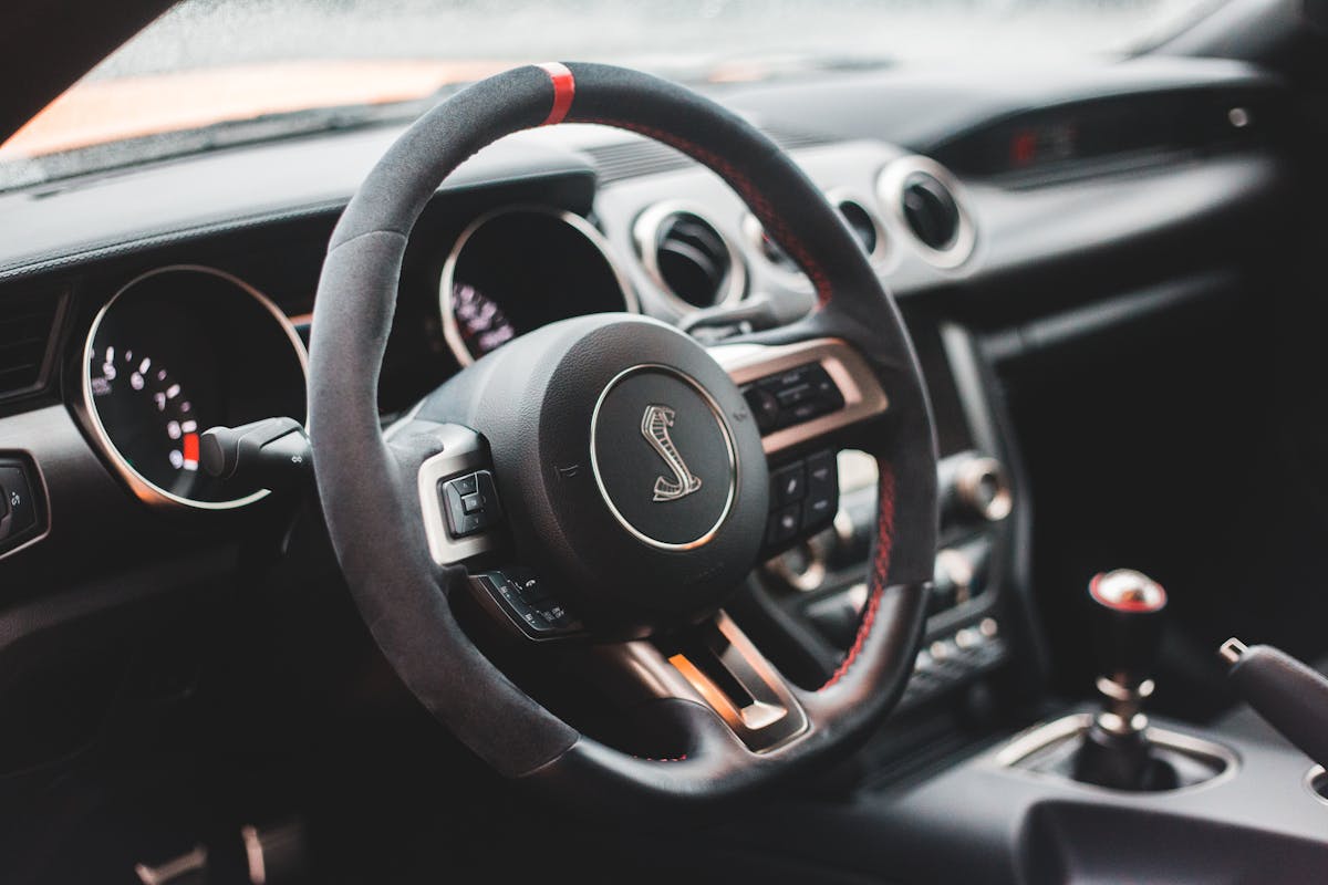 Sicherung brennt immer wieder durch – was dein Auto dir sagen will