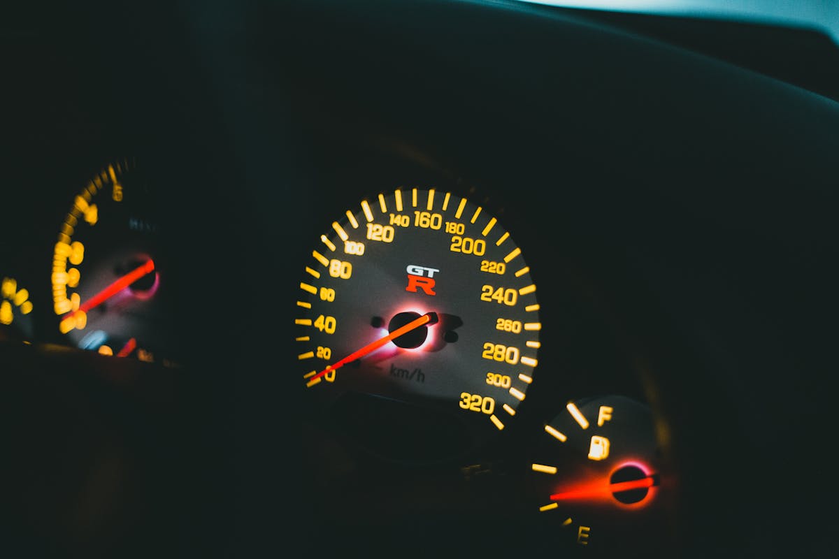 Blinker klickt schnell – meist steckt das dahinter